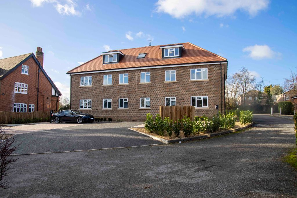 Property photo 2 of 12