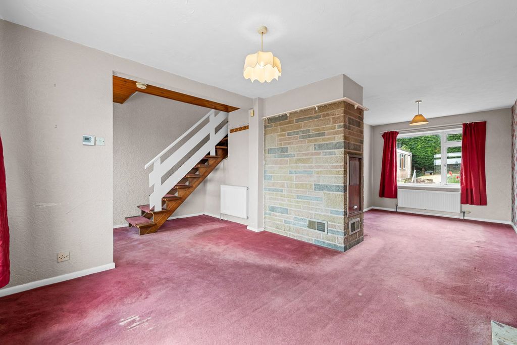 Property photo 3 of 28