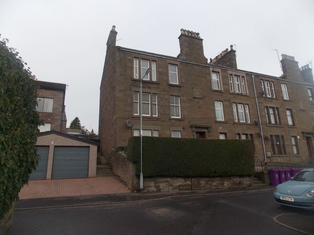 Property photo 1 of 9