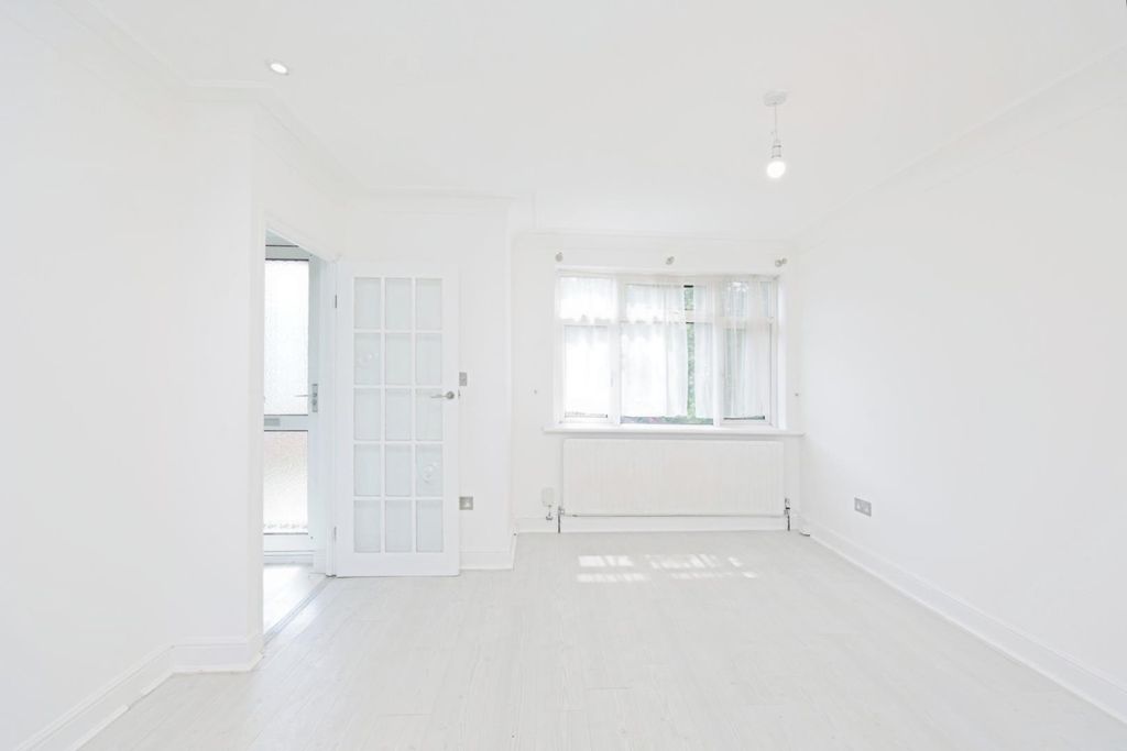 Property photo 2 of 8 7O3A9015.Jpg