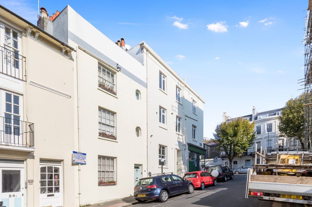 Additional image 13 of 5 bed shared accommodation to rentMontpelier Place, Brighton BN1