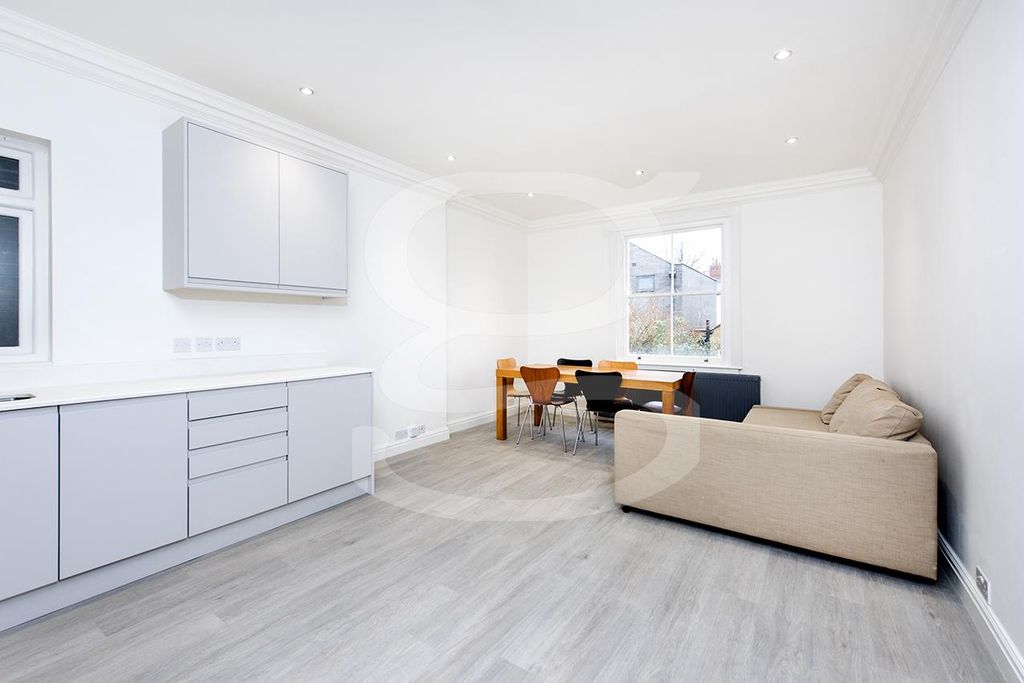 Property photo 1 of 12 W02.Jpg