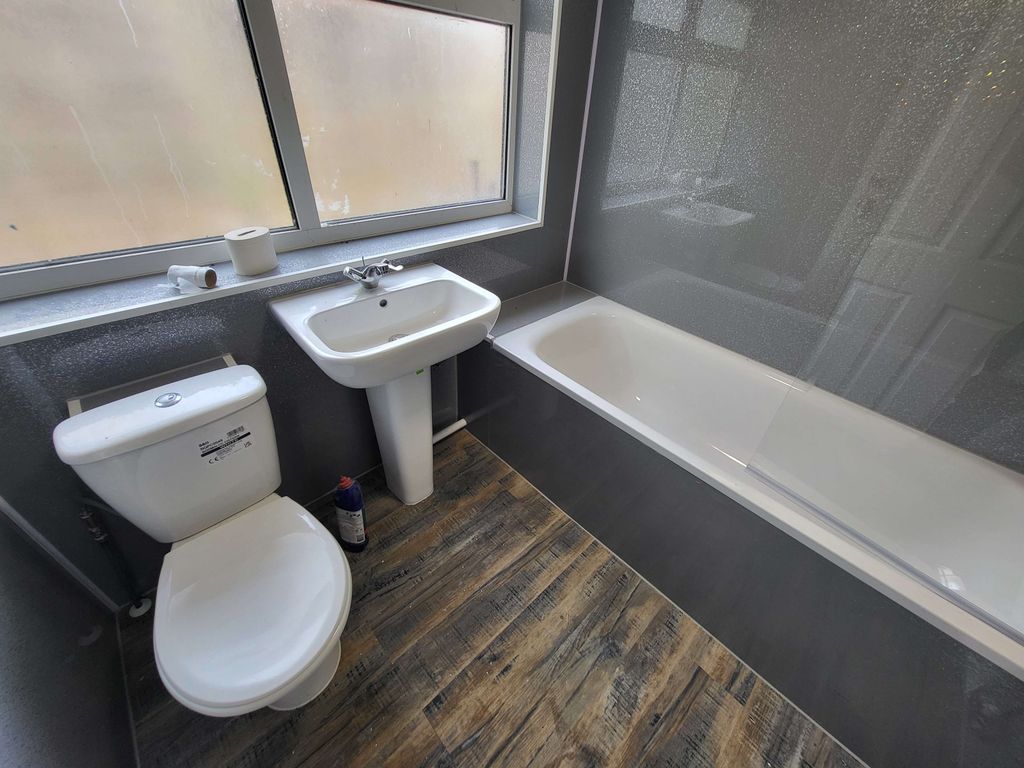 Property photo 3 of 10 Gallery