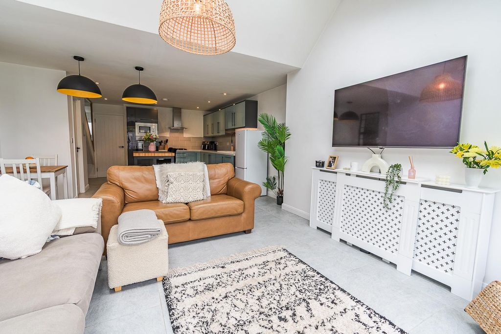 Property photo 2 of 31 Kitchen / Living Room/ Dining