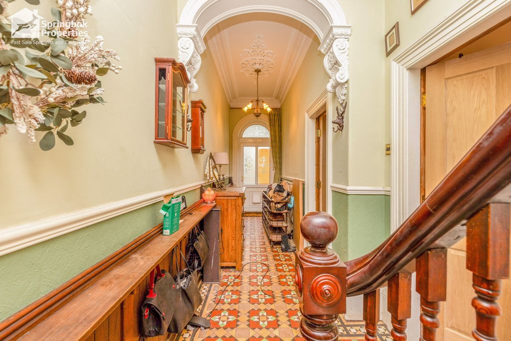 Property photo 2 of 21 Image 1