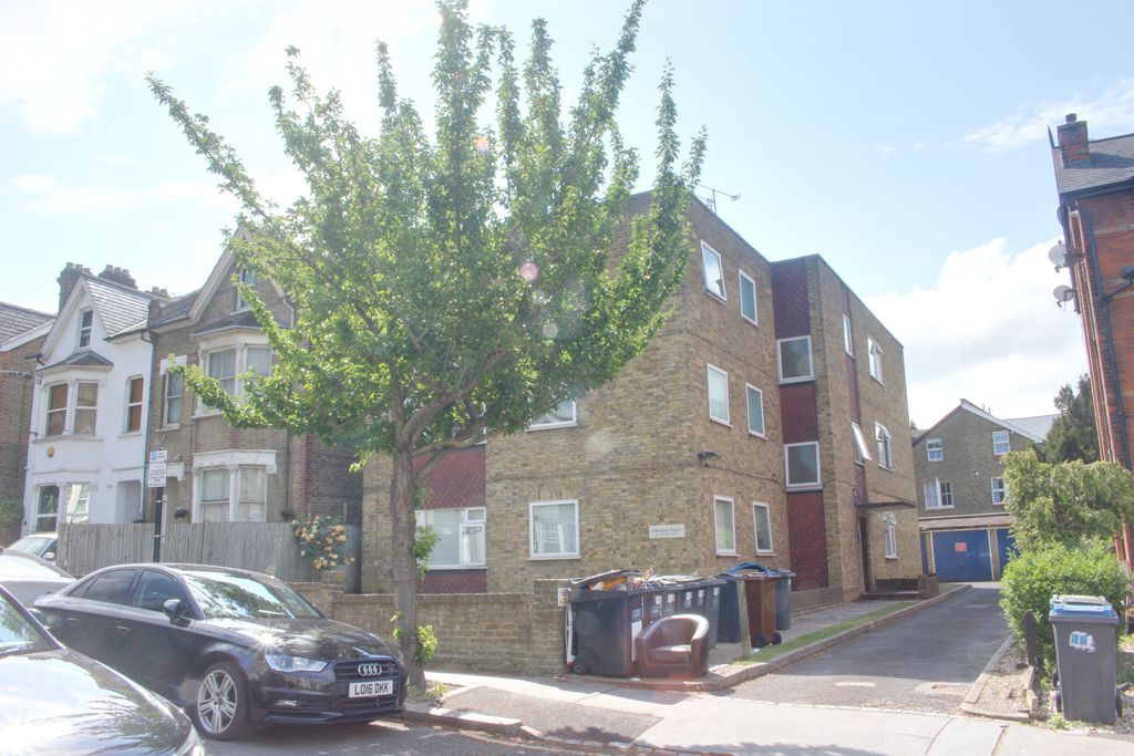 Property photo 1 of 7