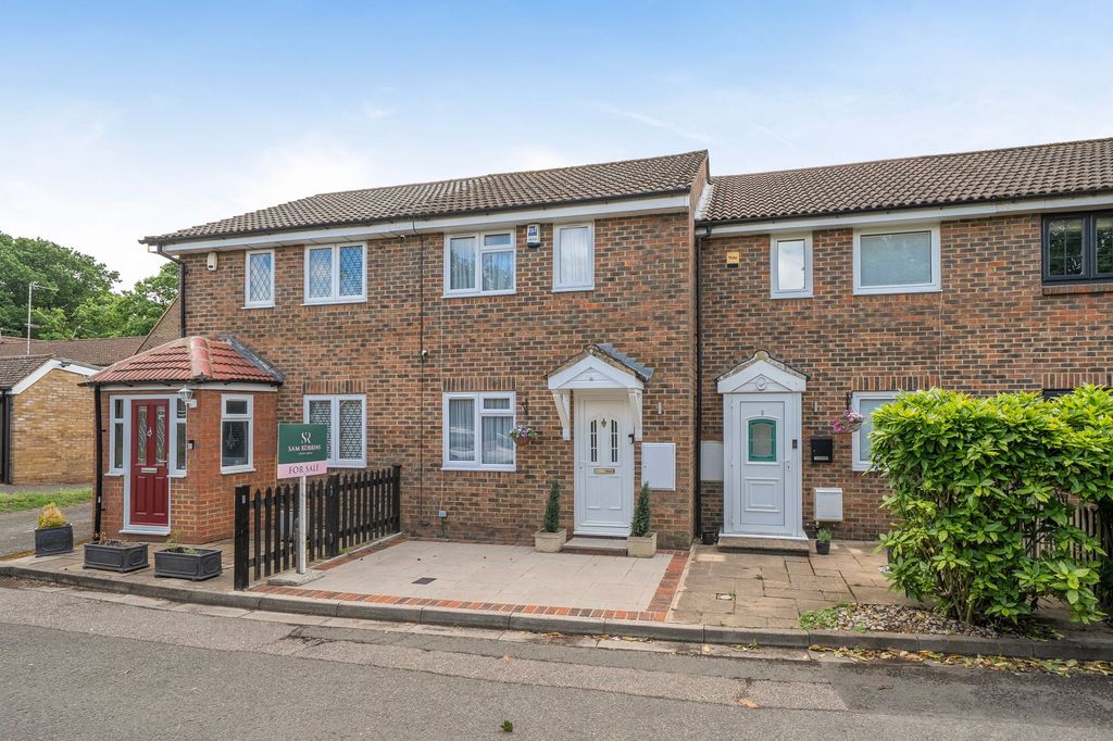 Property photo 1 of 17