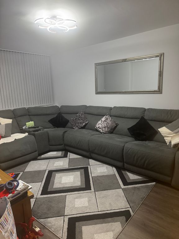 Property photo 3 of 24