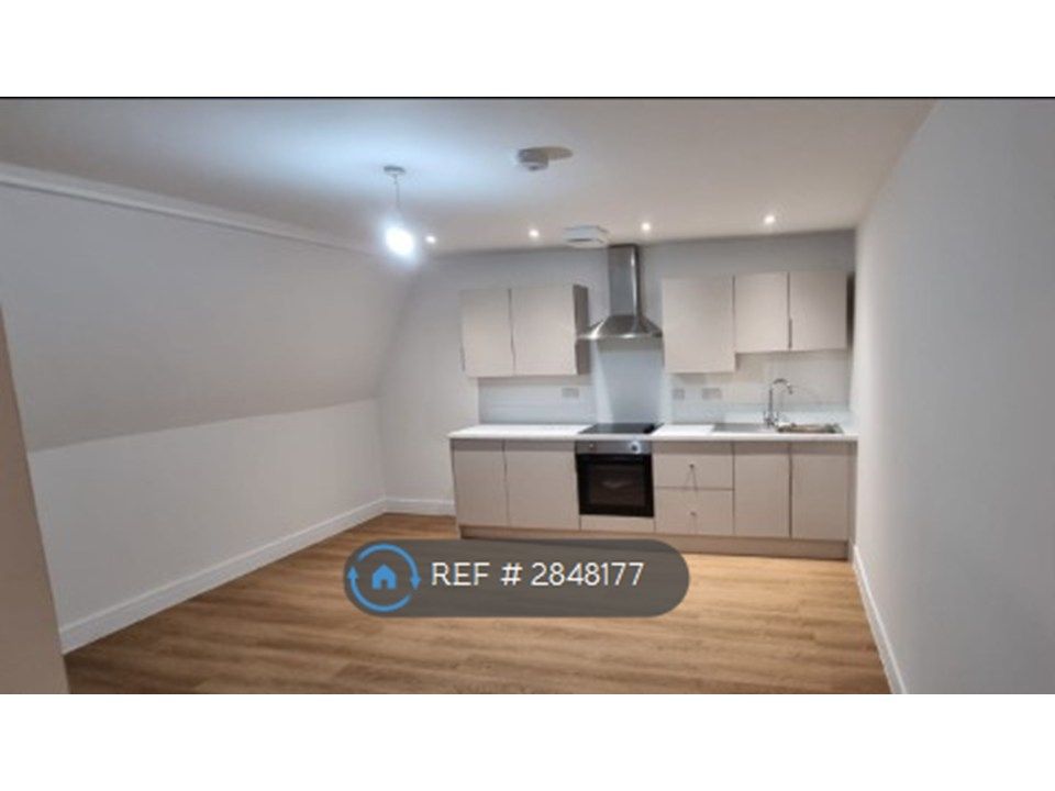 Property photo 1 of 3