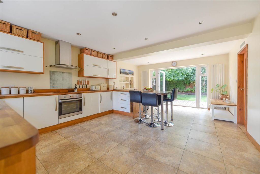 Property photo 2 of 38 0112Kitchen.Jpg