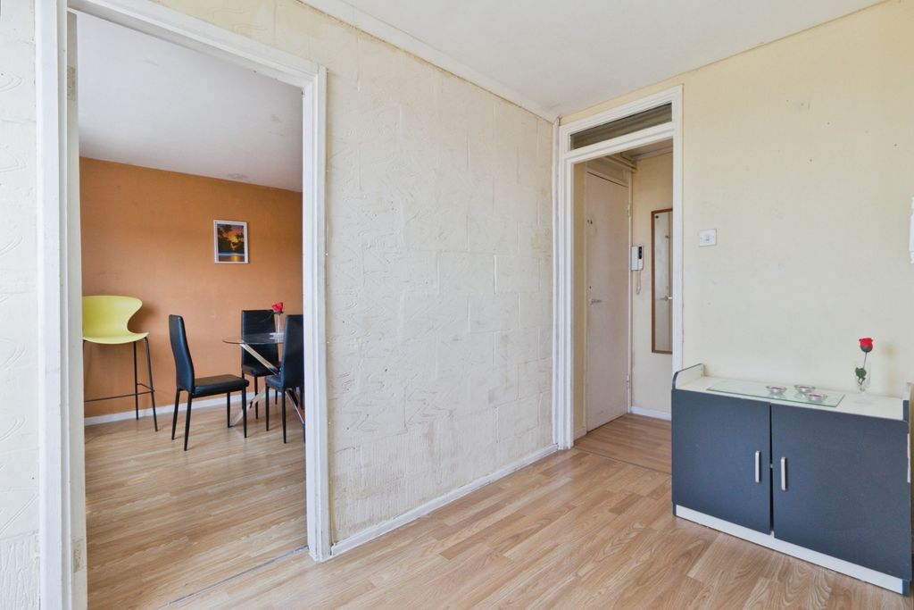 Property photo 2 of 15 Pbox-Img.Jpg