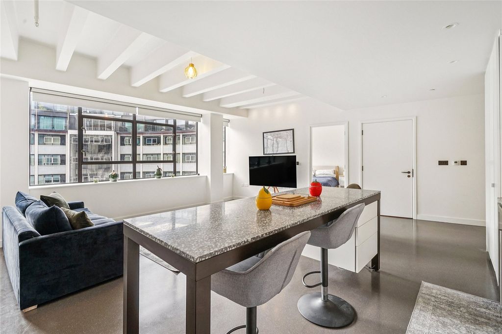 Property photo 2 of 13 Kitchen/Dining Space
