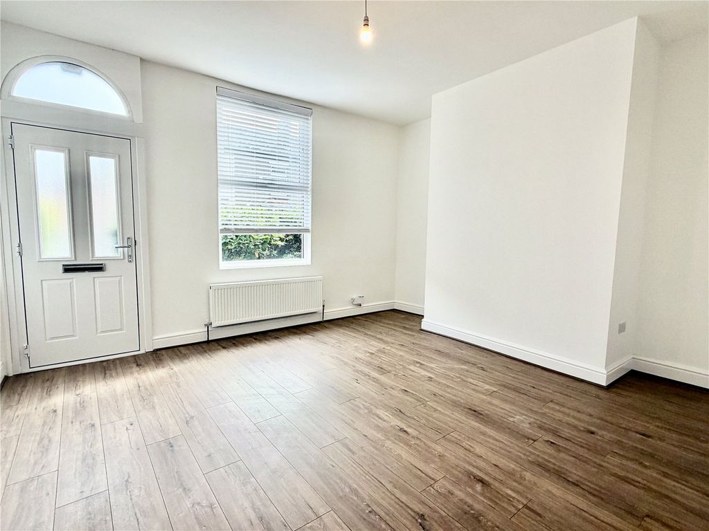 Property photo 2 of 14 Picture No. 03