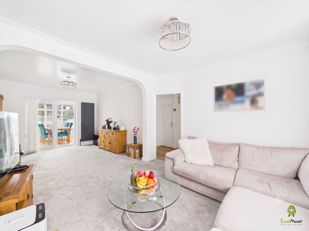 Property photo 3 of 20 Presented By Nicoleta At Ewemove Bexleyheath And D