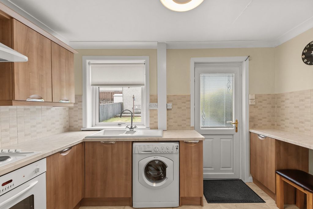 Property photo 2 of 23 5005595