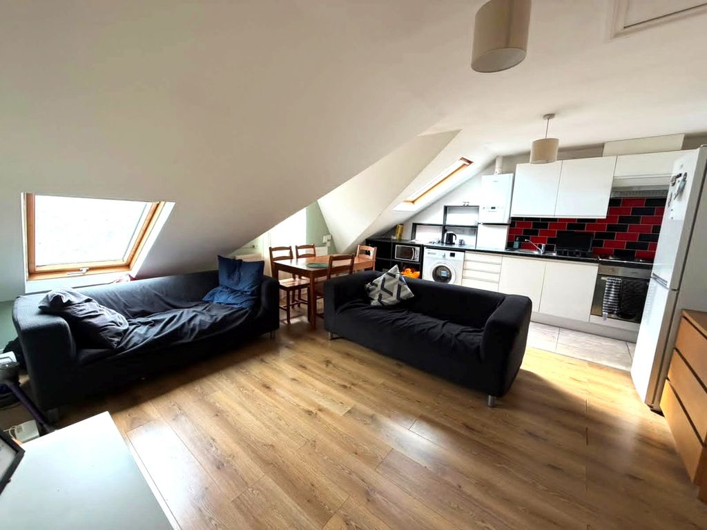 Property photo 1 of 7 Image