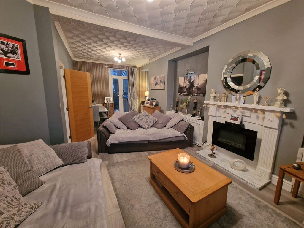 Property photo 2 of 15 Picture No. 22