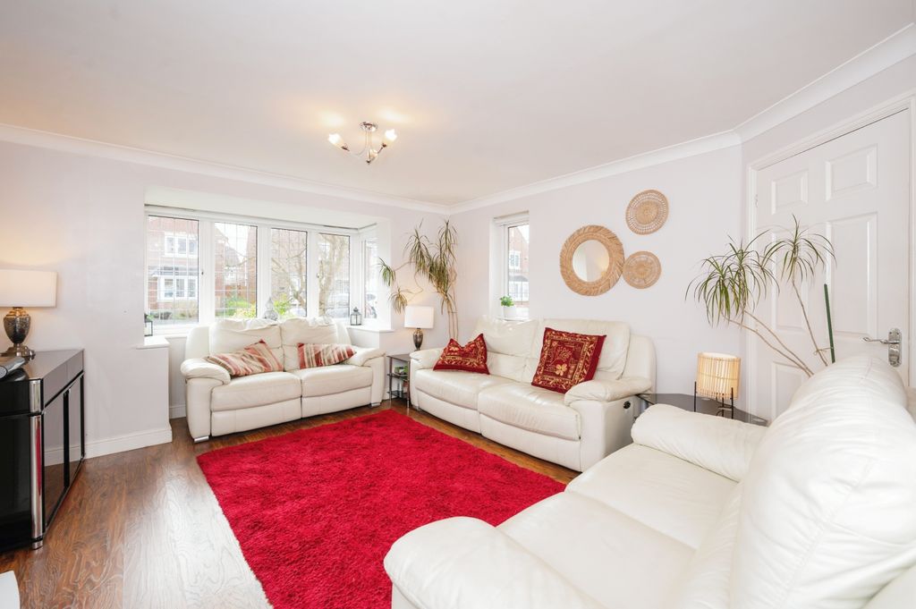 Property photo 3 of 27 Photography