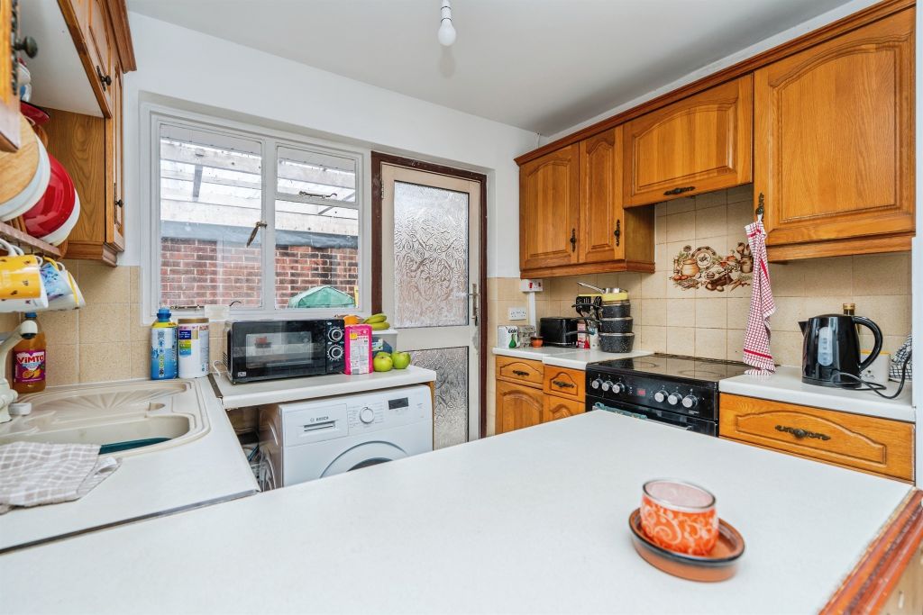 Property photo 2 of 17