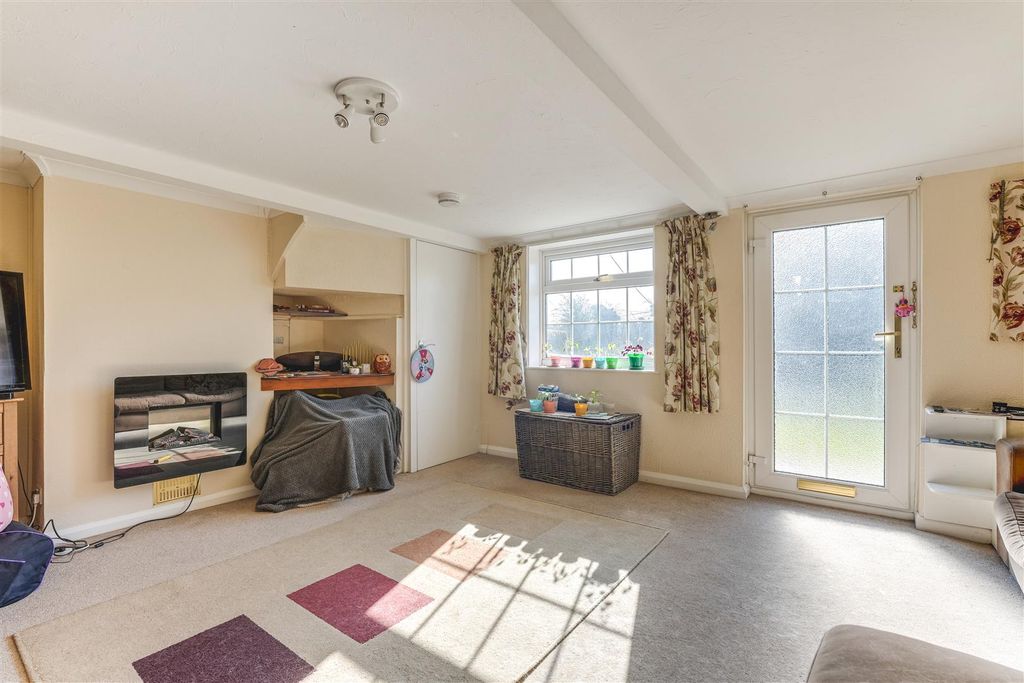 Property photo 3 of 11 1 Parsonage Cottges-10.Jpg