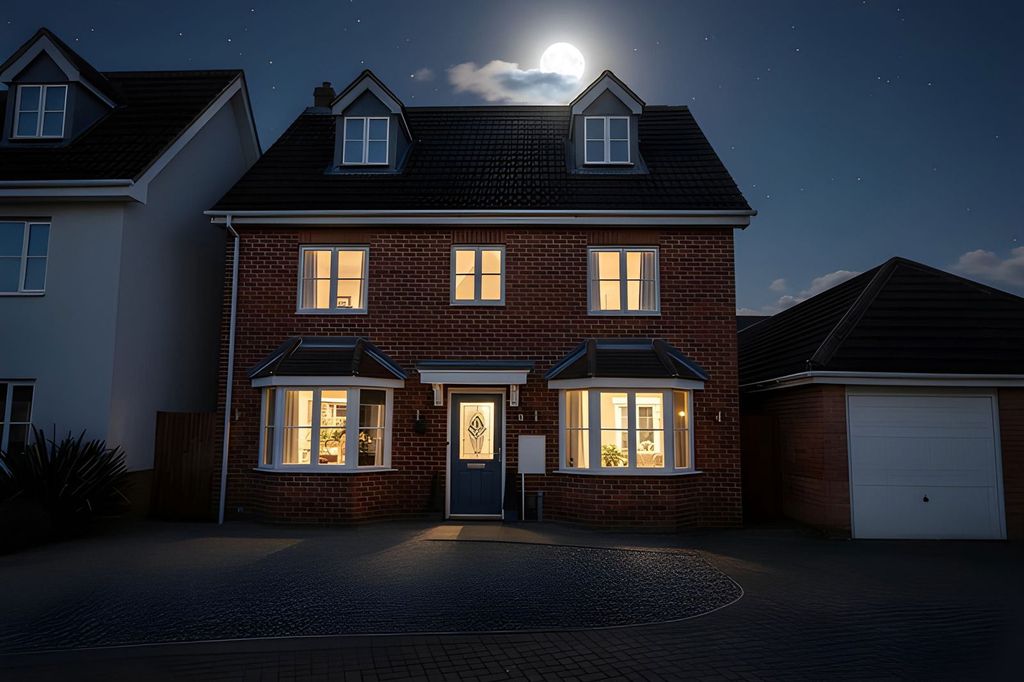 Property photo 2 of 34