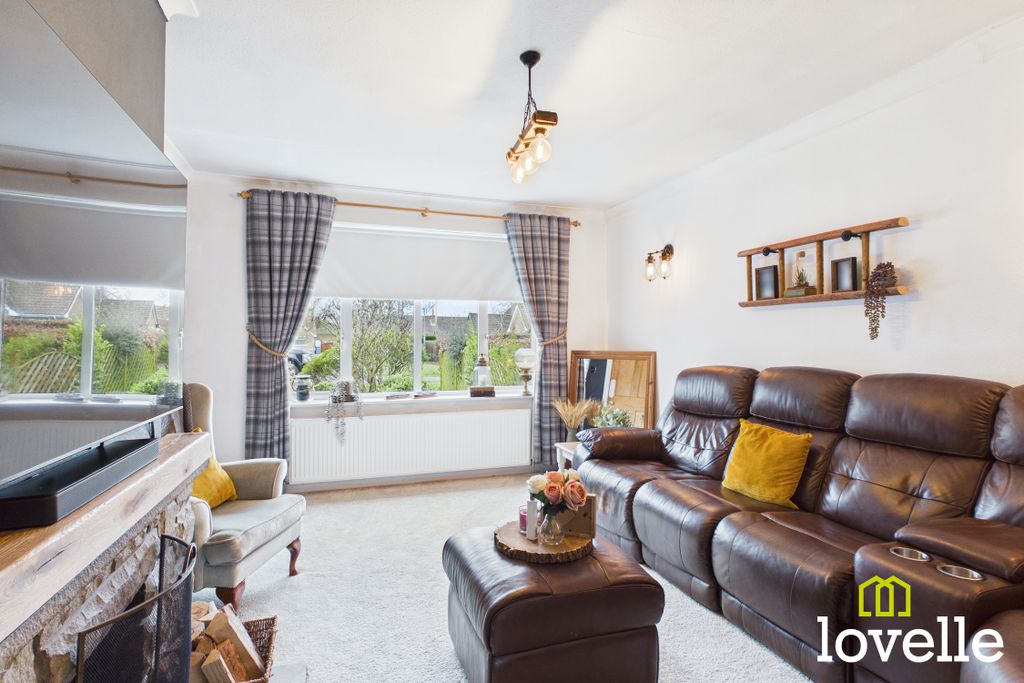 Property photo 2 of 24