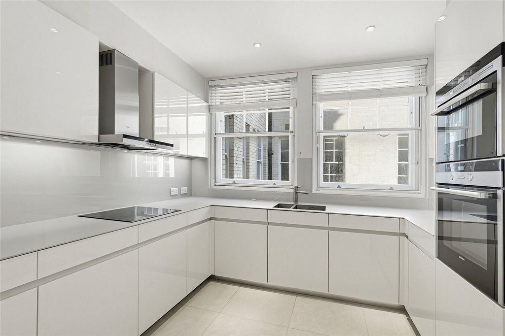 Property photo 3 of 16 Picture No. 25