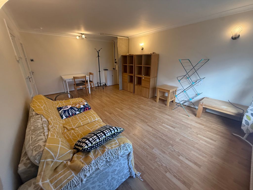 Property photo 2 of 7 Living Room