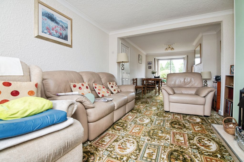 Property photo 3 of 15