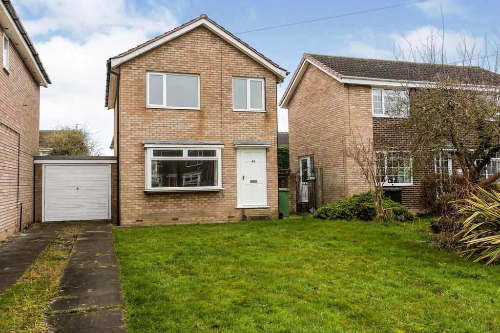 Property photo 1 of 11 External