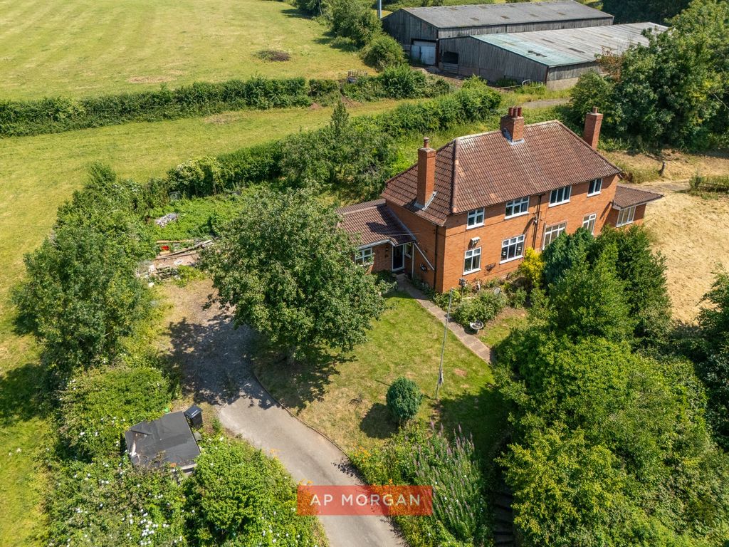 Property photo 1 of 17 Picture No. 14