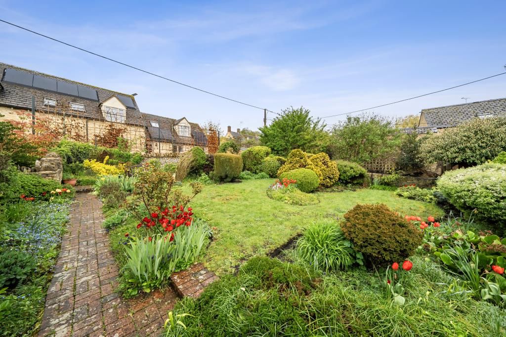 Property photo 2 of 23 Garden View