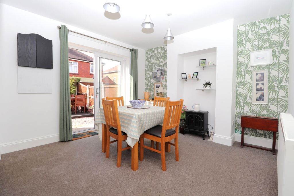 Property photo 2 of 28 Dining Area