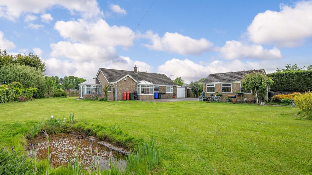 Property photo 1 of 29