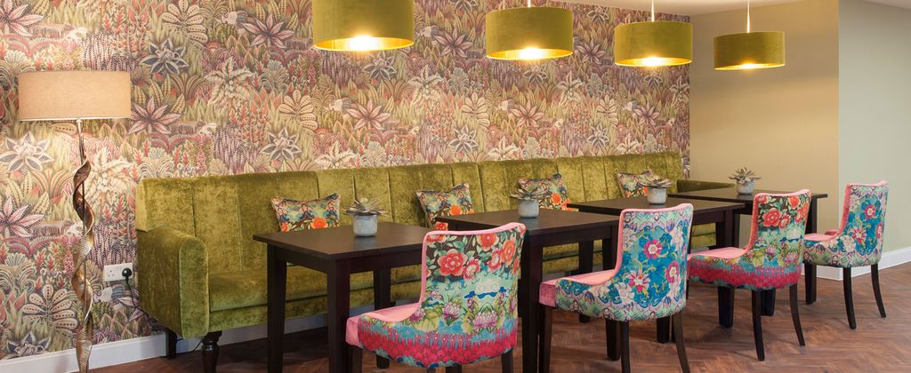 Property photo 1 of 12 Restaurant