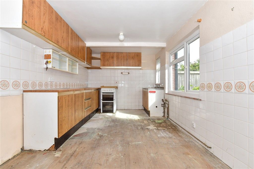 Property photo 3 of 8 Kitchen/Diner