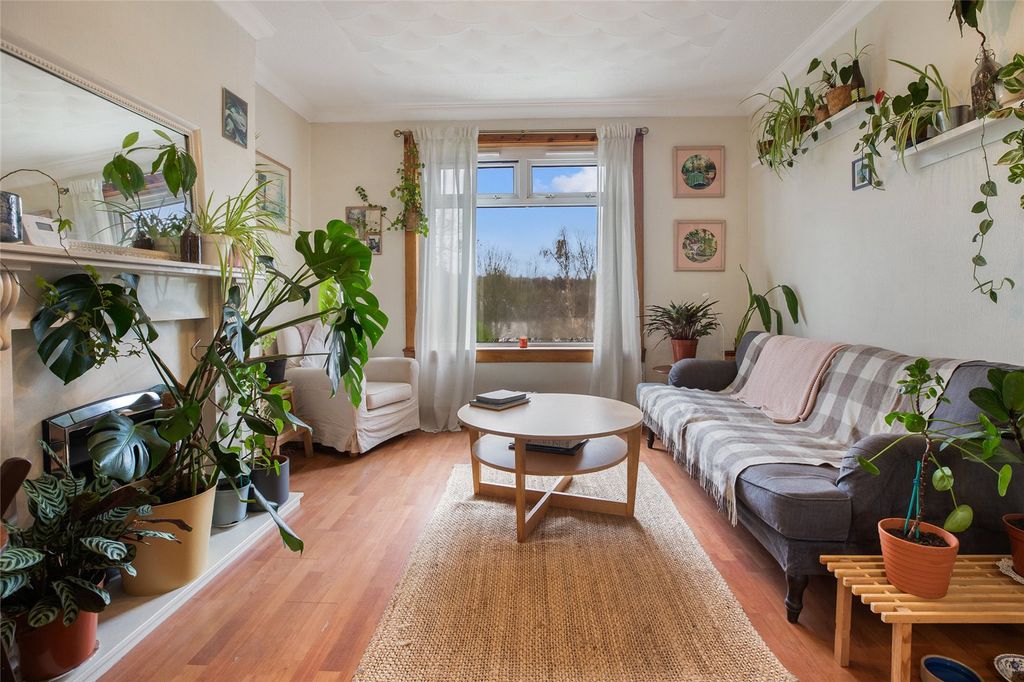 Property photo 2 of 18 Picture No. 29