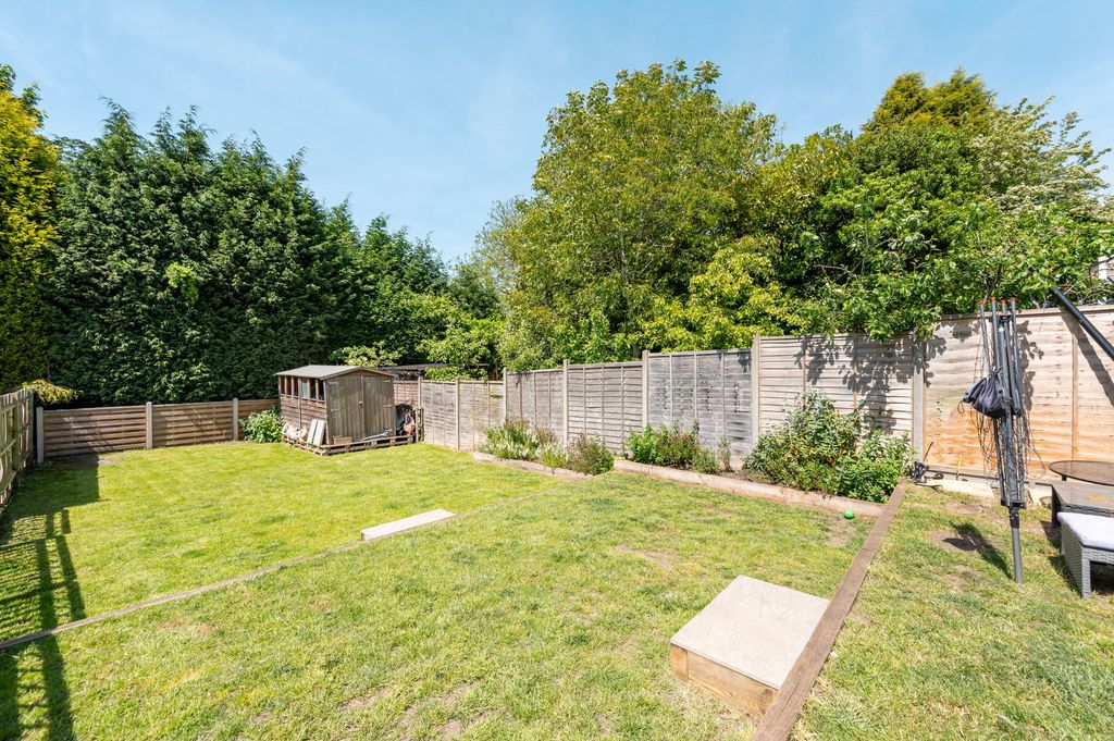 Property photo 2 of 21