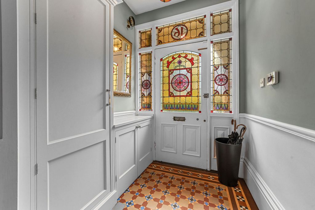 Property photo 2 of 31 Pt-Fc(Wb)-16Westerfieldroad-25