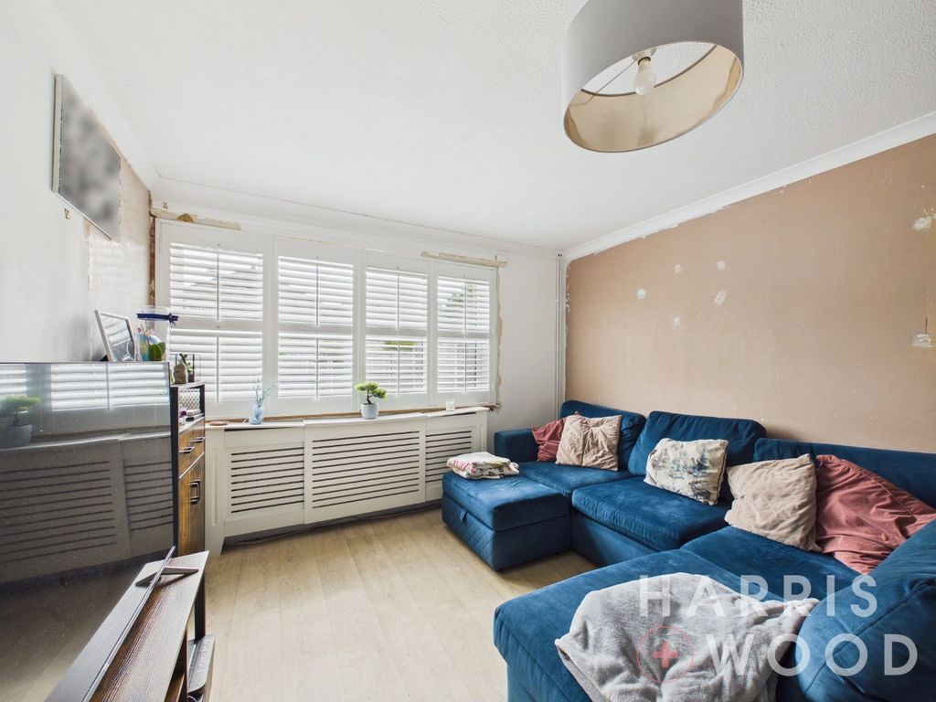 Property photo 3 of 16 5090293