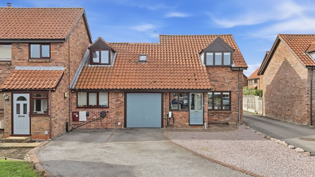 Property photo 1 of 17 Picture No. 04