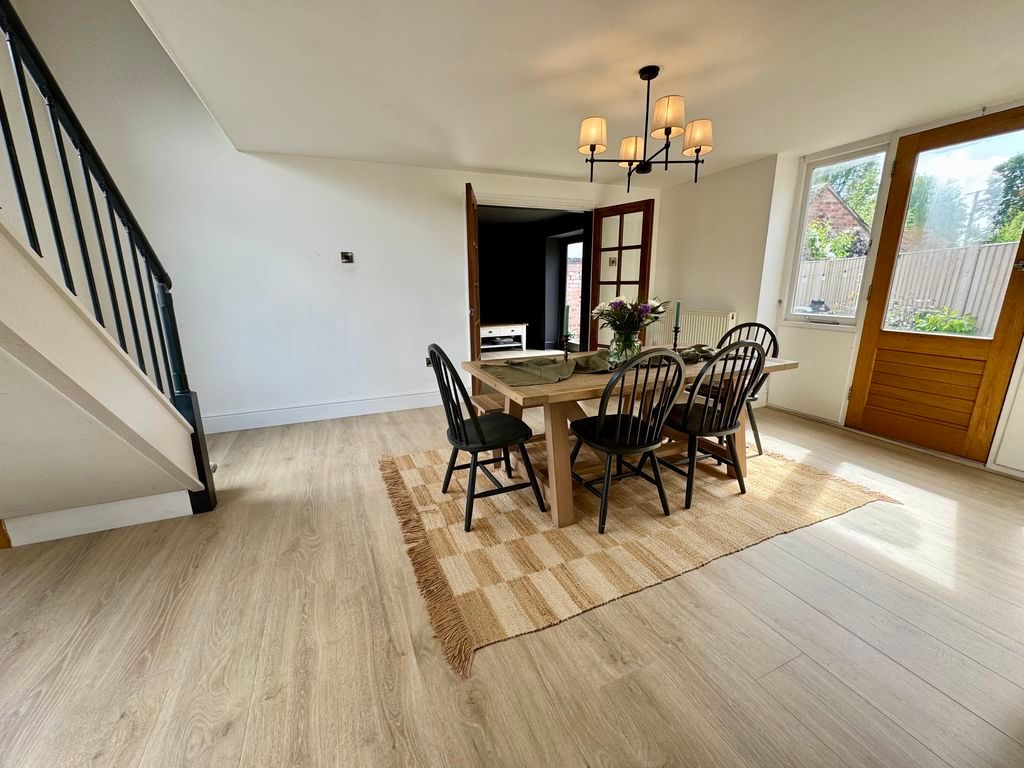 Property photo 3 of 34 Dining Room