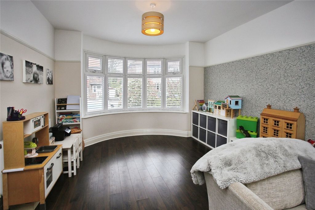 Property photo 3 of 28 Picture No. 11