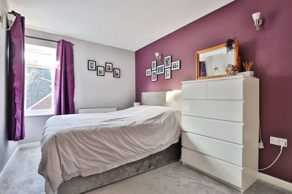 Property photo 2 of 21 Pbox-Img.Jpg