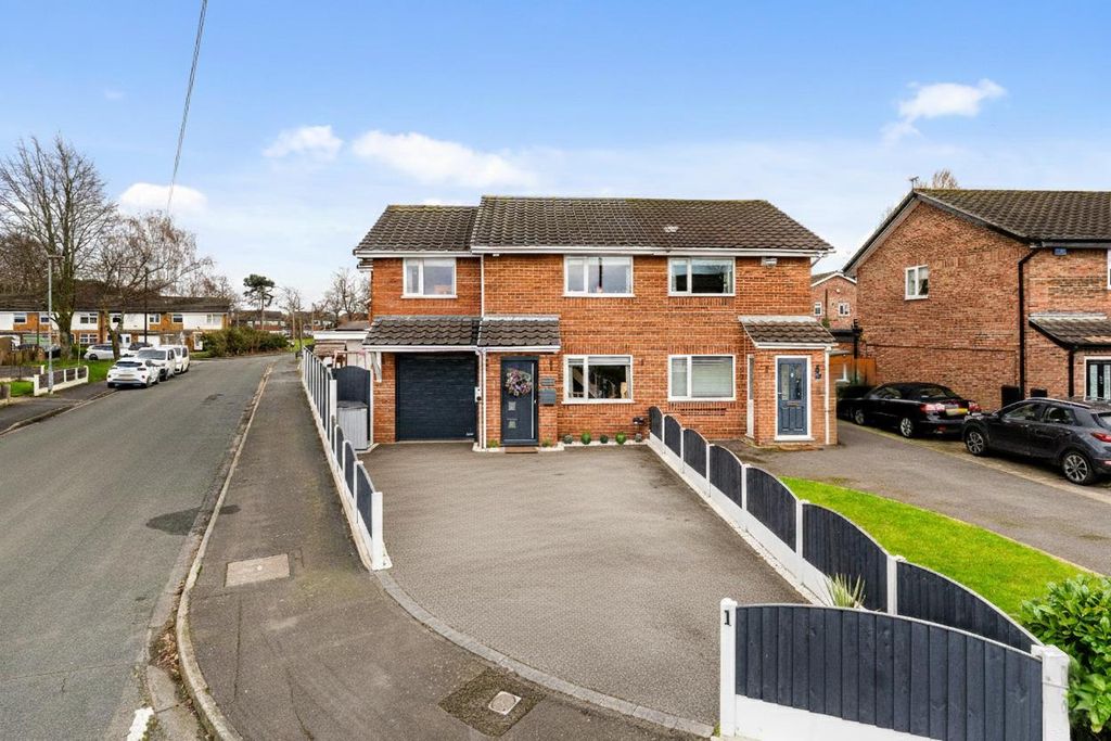 Property photo 1 of 44 Main Photo