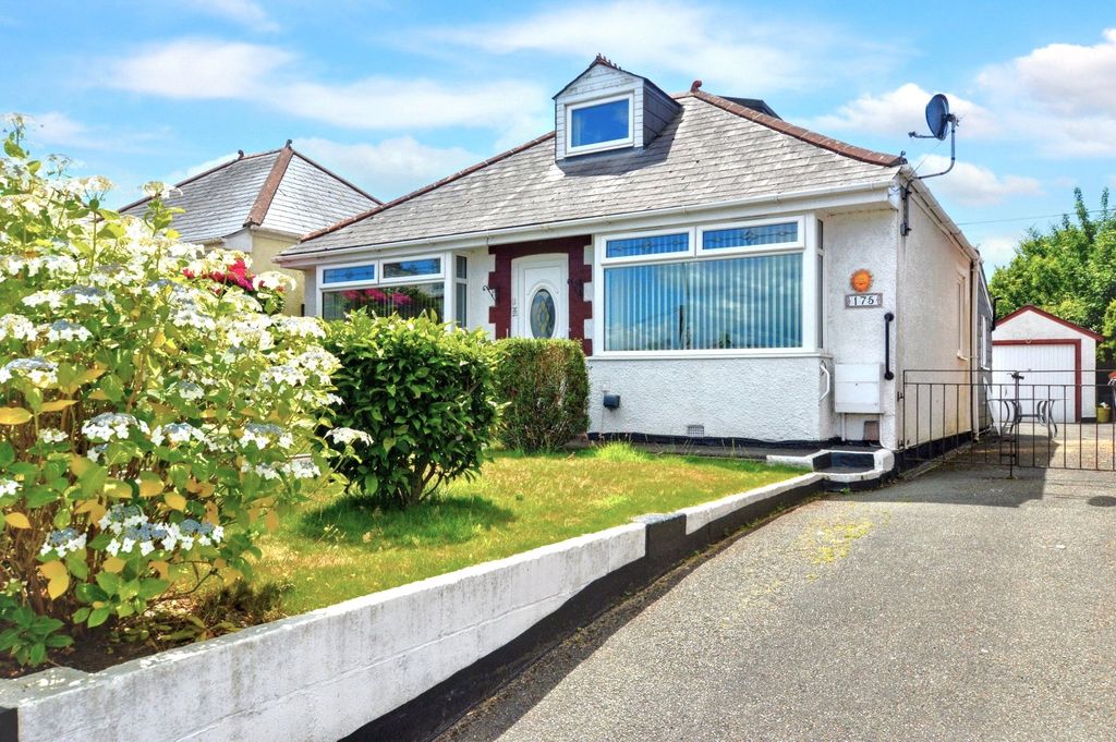 Property photo 1 of 14 1 - Front