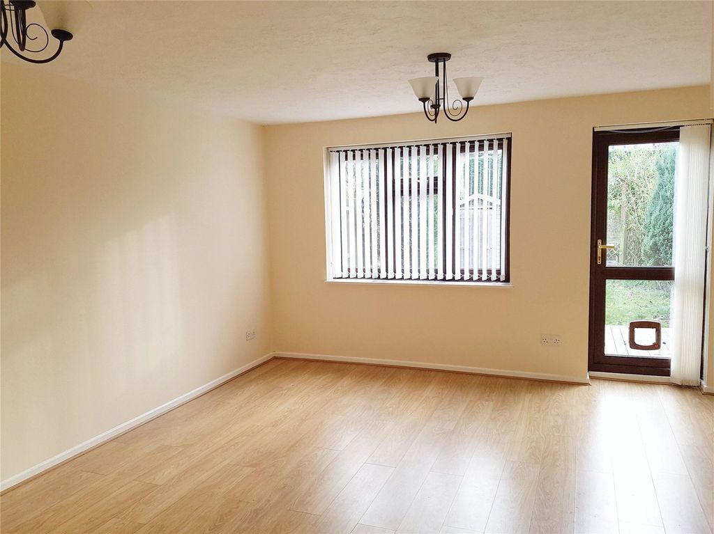 Property photo 3 of 8 Picture No. 03
