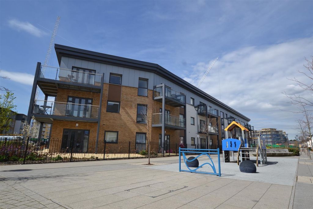 Property photo 1 of 6