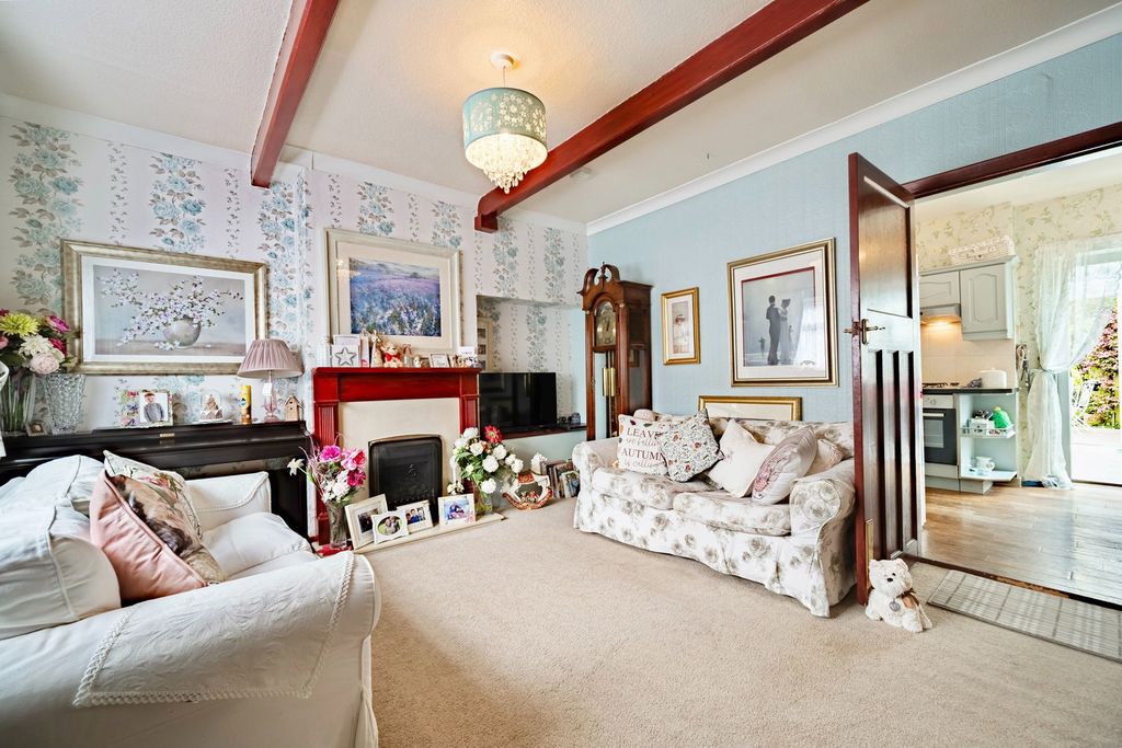 Property photo 3 of 22