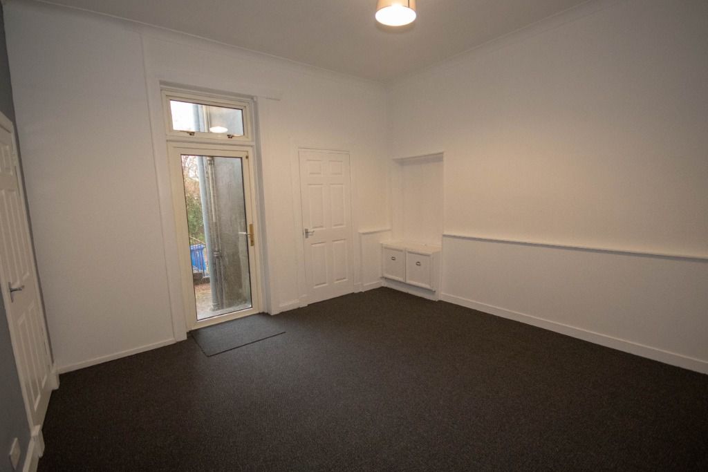 Property photo 2 of 9 Photo 2